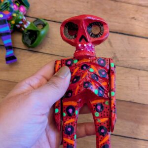 Calaverita fleurs rouge